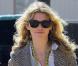 La belle AnnaLynne McCord en séance shopping à Malibu, en Californie, le 1er mai 2010.