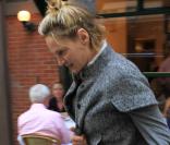 Uma Thurman a mangé au restaurant avec son fiancé Arpad Busson