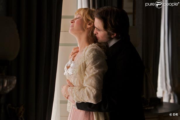 Robert Pattinson charme Uma Thurman dans Bel Ami