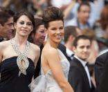 Kate Beckinsale, dans une toilette signée Marchesa, lors de l'inauguration du 63e festival de Cannes le 12 mai 2010