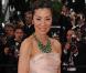 Michelle Yeoh lors de la montée des marches de Cannes. Le 15 mai 2010.