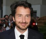 Edouard Baer : il devient... chanteur !