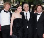 L'équipe de Carlos, avec notamment les acteurs Nora Von Waldstaetten, Alexander Scheer et Edgar Ramirez, le 19 mai 2010 durant le 63e festival de Cannes.