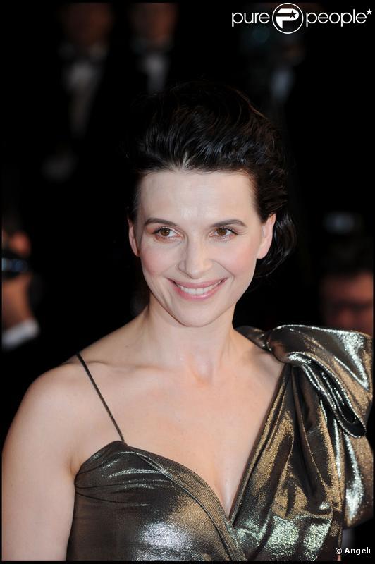 Juliette Binoche à Cannes pour présenter Copie Conforme (2010)