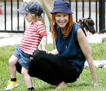 Marcia Cross se rend dans un parc de Brentwood, vendredi 28 mai, avec sa  fille Savannah.