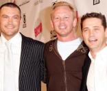 Ian Ziering entouré de ses amis  