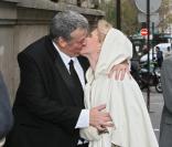 Joséphine Dard et son mari, l'auteur et chroniqueur Guy Carlier.