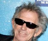 Keith Richards est l'un des invités de Sheryl Crow pour l'album  100 Miles from Memphis  à paraître le 20 juillet 2010. 