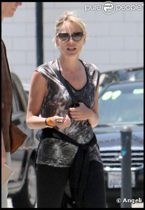 Sharon Stone à West Hollywood, le 14 juin 2010