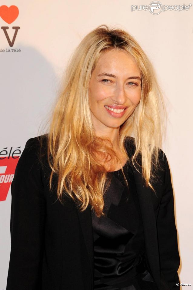Alexandra Golovanoff à la soirée de la télévision au Showcase à Paris. Le 15 juin 2010