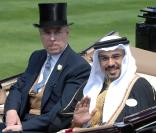 Le Prince Andrew et le Prince de Bahreïn lors du festival de chapeaux incroyables lors de la troisième journée du Royal Ascot 2010, en Angleterre dans le Berkshire, le 17 juin 2010