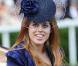 Les princesses Eugenie et Beatrice délirantes et un festival de chapeaux époustouflants pour le plaisir de la reine et de Joan Collins !