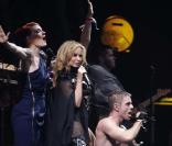 Festival de Glastonbury, samedi 26 juin : Kylie Minogue et les Scissor Sisters 