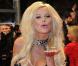 Angie sur le tapis rouge du Festival de Cannes, en mai 2010. Drôle d'évolution pour le plus grand festival du monde... 