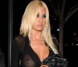 La très élégante bimbo californienne Shauna Sand.