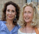Marisa Berenson et Brigitte Fossey à l'occasion du cocktail qui s'est tenu à l'Ecole Nationale des Beaux-Arts dans le cadre de la Fête du Cinéma, le 30 juin 2010.