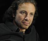 Philippe Candeloro confirme son statut de radin par excellence dans une  interview accordée à  France-Soir , ce samedi 3 juillet.