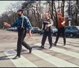 Francis Vacher avec ses acolytes du groupe Licence IV, Olivier Guillot et Gilles Lecouty, en mode Beatles ! 