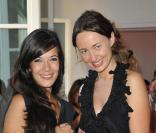 Mélanie Doutey et Viktoria Bagryantseva à l'inauguration de la boutique Lyubov, à Paris, le 7 juillet 2010.