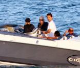 Enrique Iglesias avec sa girlfriend Anna Kournikova et des amis en novembre 2008 à Miami 