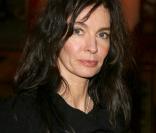 Anne Parillaud devient une courtisane... qui tente d'influencer la fille d'Isabel Otero !