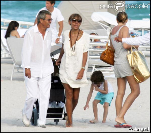 Cathy Guetta en famille à Miami Beach...