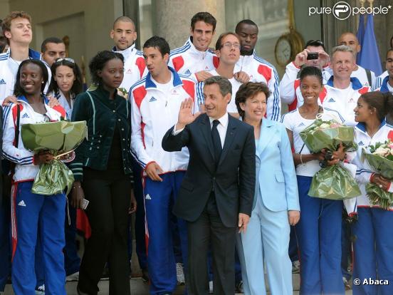 Nicolas Sarkozy, Roselyne Bachelot et Rama Yade ont reçu l'équipe de France d'athlétisme à l'Elysée, à Paris, le 3 août 2010.