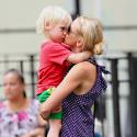 Naomi Watts : Son adorable fils aîné, elle pourrait... le croquer !