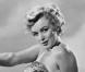 Marilyn Monroe, de son vrai nom Norma Jeane Baker, reste encore aujourd'hui la plus grande icône glamour du tout Hollywood. Son style, sa beauté et son charisme font encore l'unanimité. 