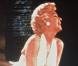 Marilyn Monroe, de son vrai nom Norma Jeane Baker, reste encore aujourd'hui la plus grande icône glamour du tout Hollywood. Son style, sa beauté et son charisme font encore l'unanimité. 