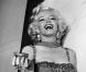 Marilyn Monroe, de son vrai nom Norma Jeane Baker, reste encore aujourd'hui la plus grande icône glamour du tout Hollywood. Son style, sa beauté et son charisme font encore l'unanimité.
