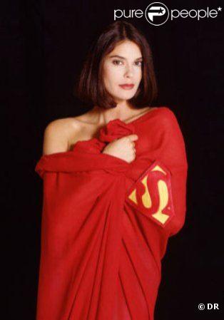 Loïs Lane ? C'était elle ! Avant de se frotter à Mike Delfino dans Desperate Housewives, Teri Hatcher était la proie du beau Superman dans Lois & Clark !  