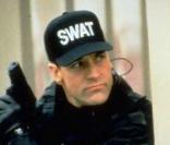 Détective aux sens ultra développés dans The Sentinel, Richard Burgi est devenu Karl Mayer dans Desperate Housewives