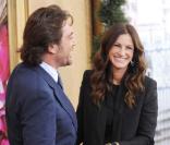 Avant-première d' Eat, Pray, Love  à New york, le 10 août : Javier Bardem et Julia Roberts
