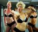 Images extraites de la parodie de Lady Gaga et Beyoncé :  Telephone, The office version  (version du bureau) !