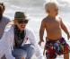 Gwen Stefani profite de ses fils Zuma et Kingston un dimanche après-midi sur la plage de Newport Beach le 29 août 2010