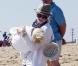 Gwen Stefani profite de ses fils Zuma et Kingston un dimanche après-midi sur la plage de Newport Beach le 29 août 2010