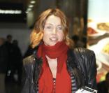 Dannii Minogue et Kris Smith, et leur fils Ethan à l'aéroport de Melbourne, le 20 septembre 2010