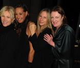 Donna Karan et Barbra Streisand lors du 5e dîner pour les femmes à New York le 20/09/10