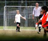 Jodie Foster assiste au match de foot de son fils (28 septembre 2010, Los Angeles)