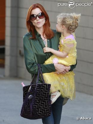 Marcia Cross et l'une de ses jumelles, Eden à Los Angeles (2 octobre 2010