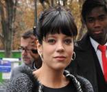 Lily Allen lors du défilé Chanel à Paris, le 5 octobre 2010