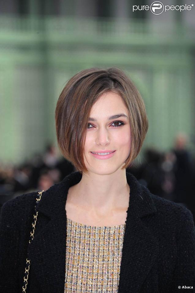 Keira Knightley lors du défilé Chanel à Paris, le 5 octobre 2010