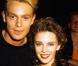 Jason Donovan avec Kylie Minogue sur un plateau de télévision belge en août 1989 