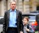 Michael Douglas emmène sa fille Carys à l'école, New York le 7 octobre 2010