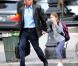 Michael Douglas emmène sa fille Carys à l'école, New York le 7 octobre 2010