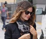 Rachel Bilson sort des studios de cinéma hollywoodien. Los Angeles, le 14/10/2010