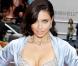 La sublime Adriana Lima présente son soutien-gorge à 2 millions de dollars à la boutique Victoria's Secret du quartier de SoHo à New York, le 20 octobre 2010.