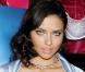 La sublime Adriana Lima présente son soutien-gorge à 2 millions de dollars à la boutique Victoria's Secret du quartier de SoHo à New York, le 20 octobre 2010.