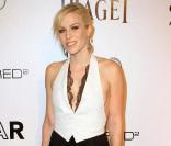 Natasha Bedingfield lors du gala de l'amfAR's au Chateau Marmont dont les bénéfices sont reversés à la fondation qui oeuvre pour la recherche contre le sida le 27 octobre 2010 à Los Angeles 